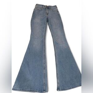Hollister Curvy High Rise Vintage Flare Jeans